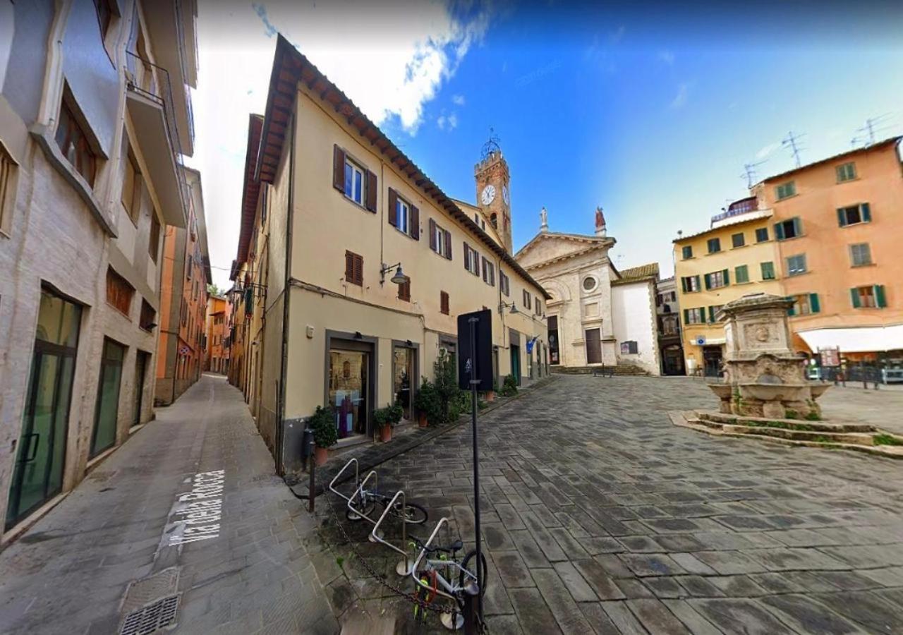 Attico Casa Via Rocca Sole Apartamento Poggibonsi Exterior foto